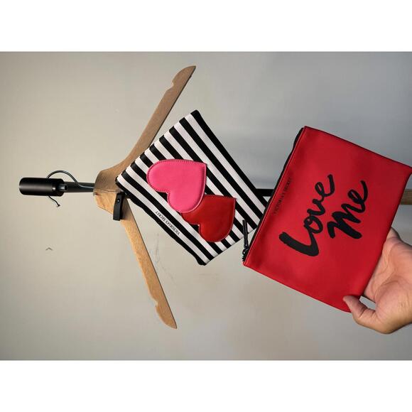 Victoria's Secret Makeup Bags Set of 2 - Picture 3 of 3